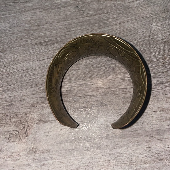 Vintage gold plated cuff bracelet - Picture 2 of 4